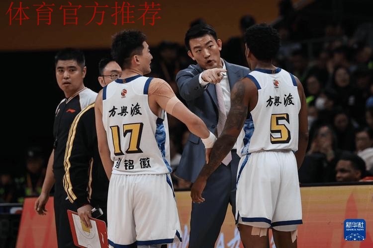 组图:辽宁主场击败广厦 王博对布朗非常不满 组图:辽宁主场击败广厦 王博对布朗非常不满